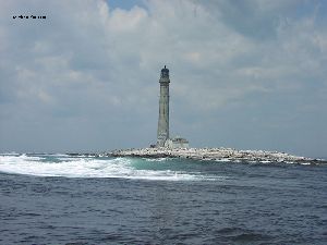 Excellent photo contributed by Mike Pesaresi. He notes that the island is frequently inhabited by seals.
