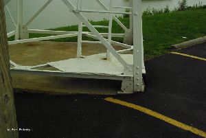 The base where the ladder connects.