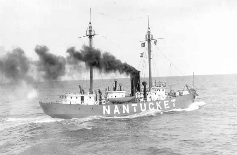Photo of the Nantucket Lightship (LV-112/WAL-534).